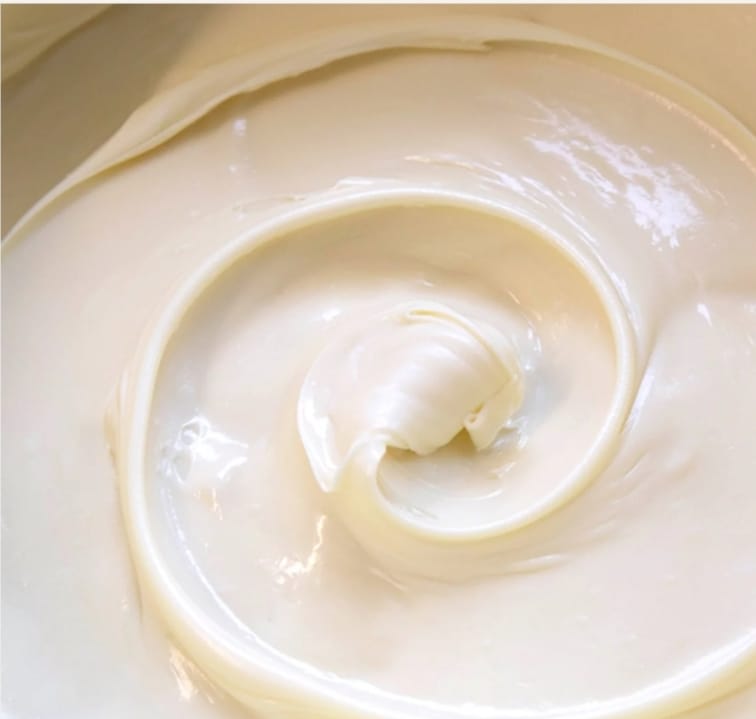Crema spalmabile al cioccolato bianco